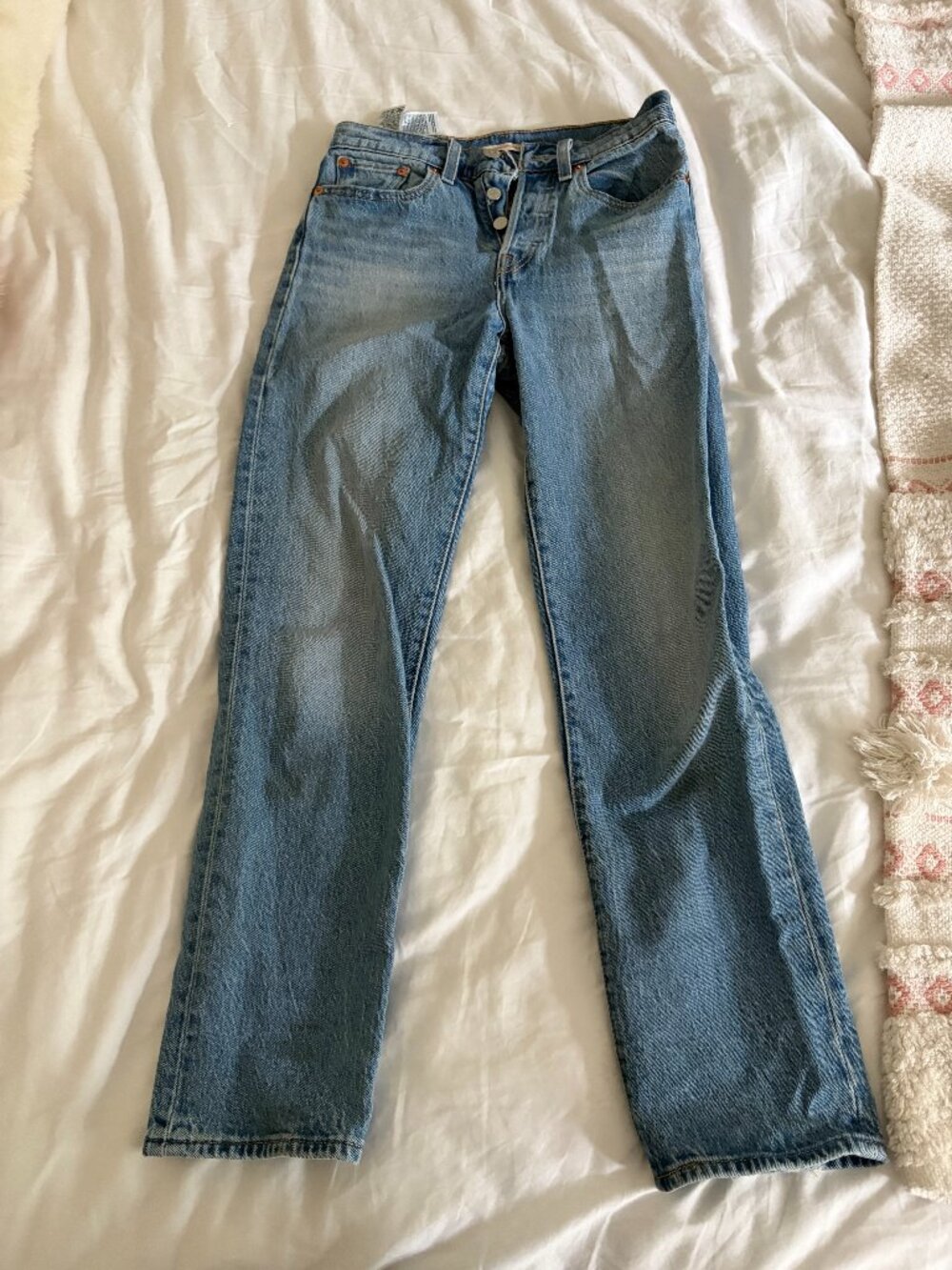 Levi's Wedgie Straight High Rise Jeans Light Wash Size 24